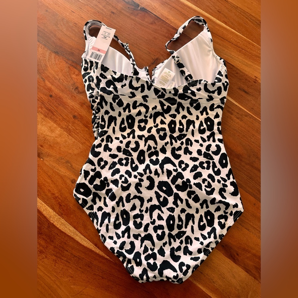 Anne Cole one piece, animal Print, underwire Swimwear - Picture 2 of 4